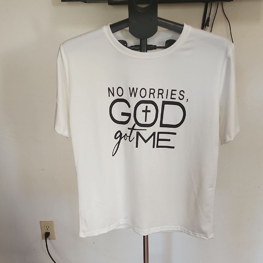 NWOT. Off White Graphic T-Shirt with Inspirational Text